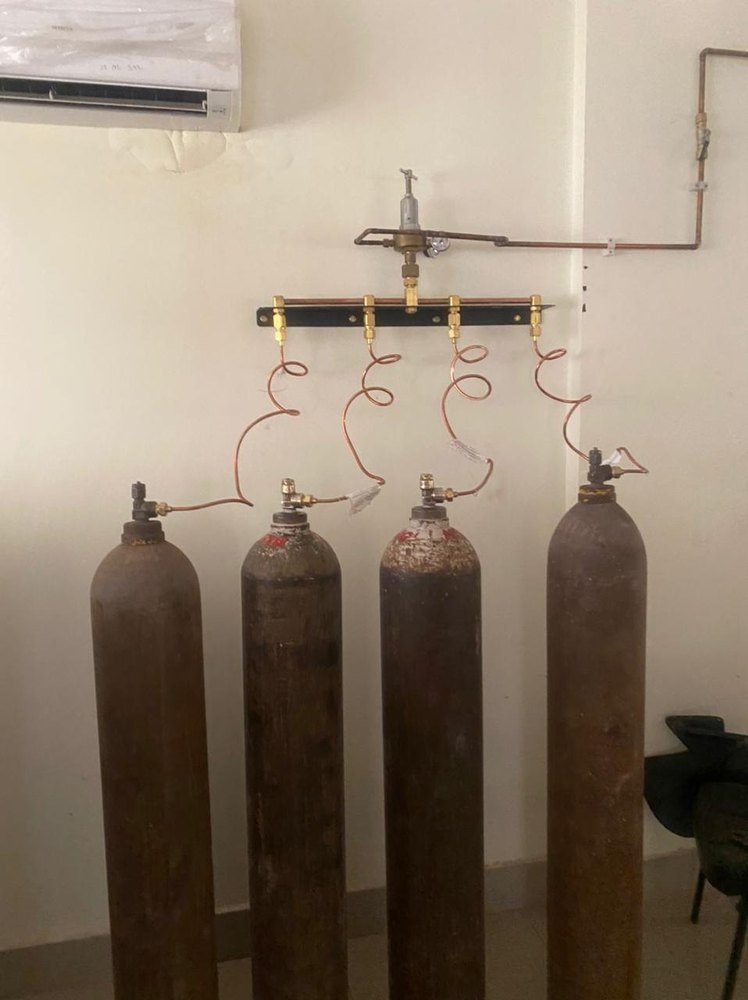 Ambica Enterprises B-Type (10 Litre) Hospital Oxygen Manifold