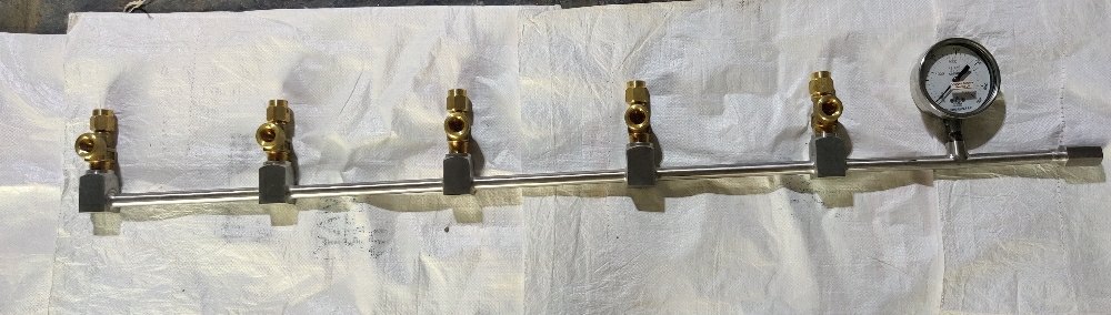 Oxygen Cylinder Manifold System