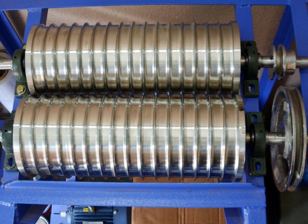 MS Tamarind Roll Cutter Machine, Automation Grade: Semi Automatic, Max Cutting Thickness: 3 Gram