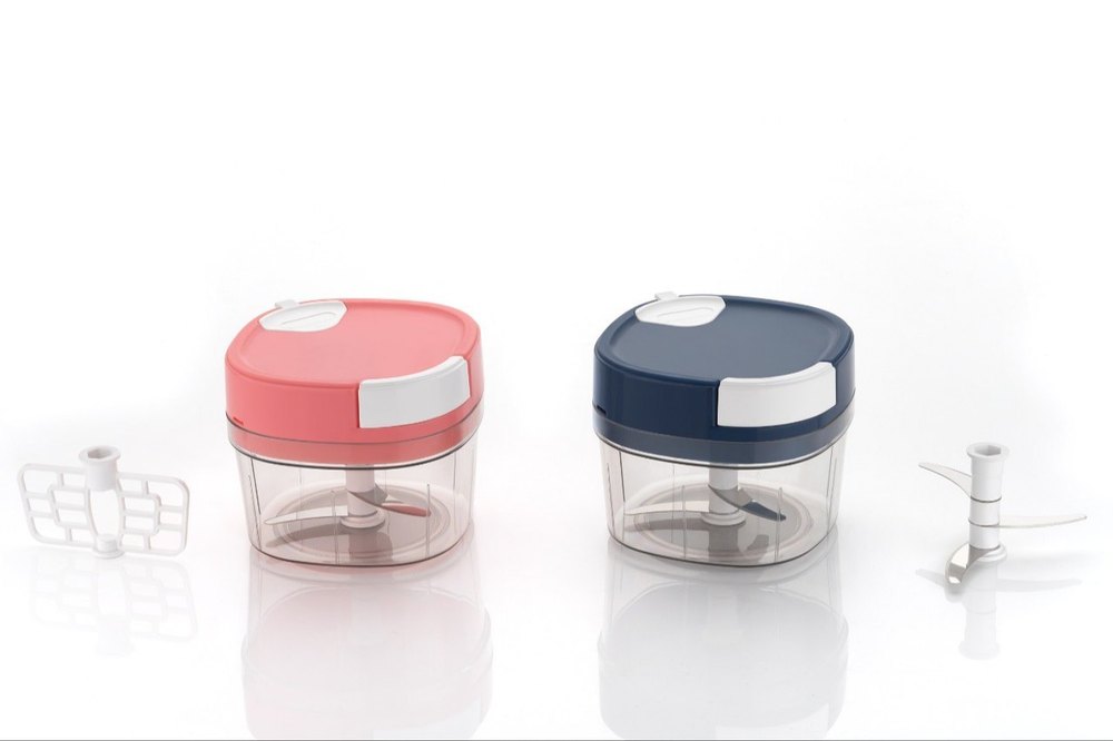Plastic And Stainless Steel Blue, Red and Green Swift Chopper, For Kitchen