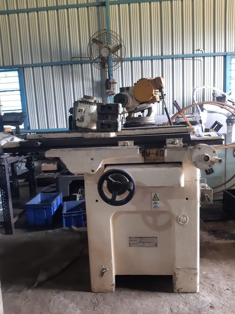 Universal Tool Cutter Grinder Machine