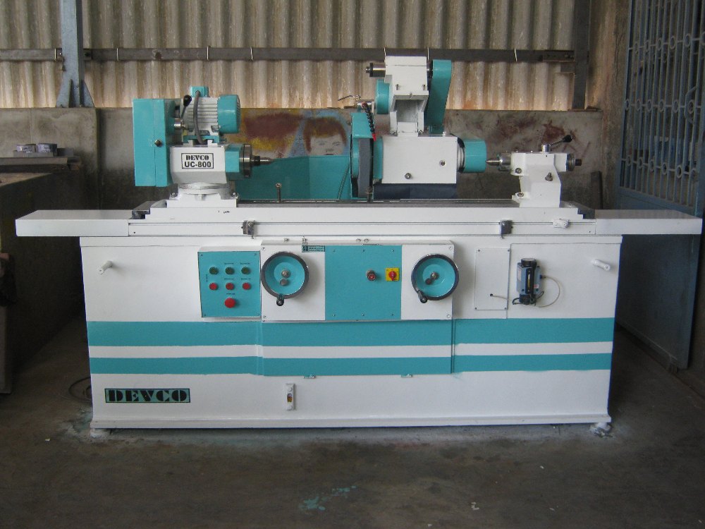 DEVCO Precision Hydraulic Cylindrical Grinding Machine, UC-800