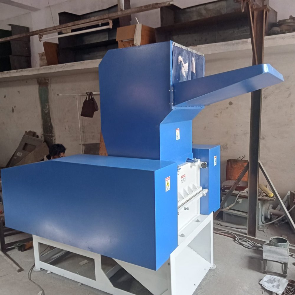 PVC 24 Inch Plastic Scrap Grinder Machine, Capacity: 250/400 kg
