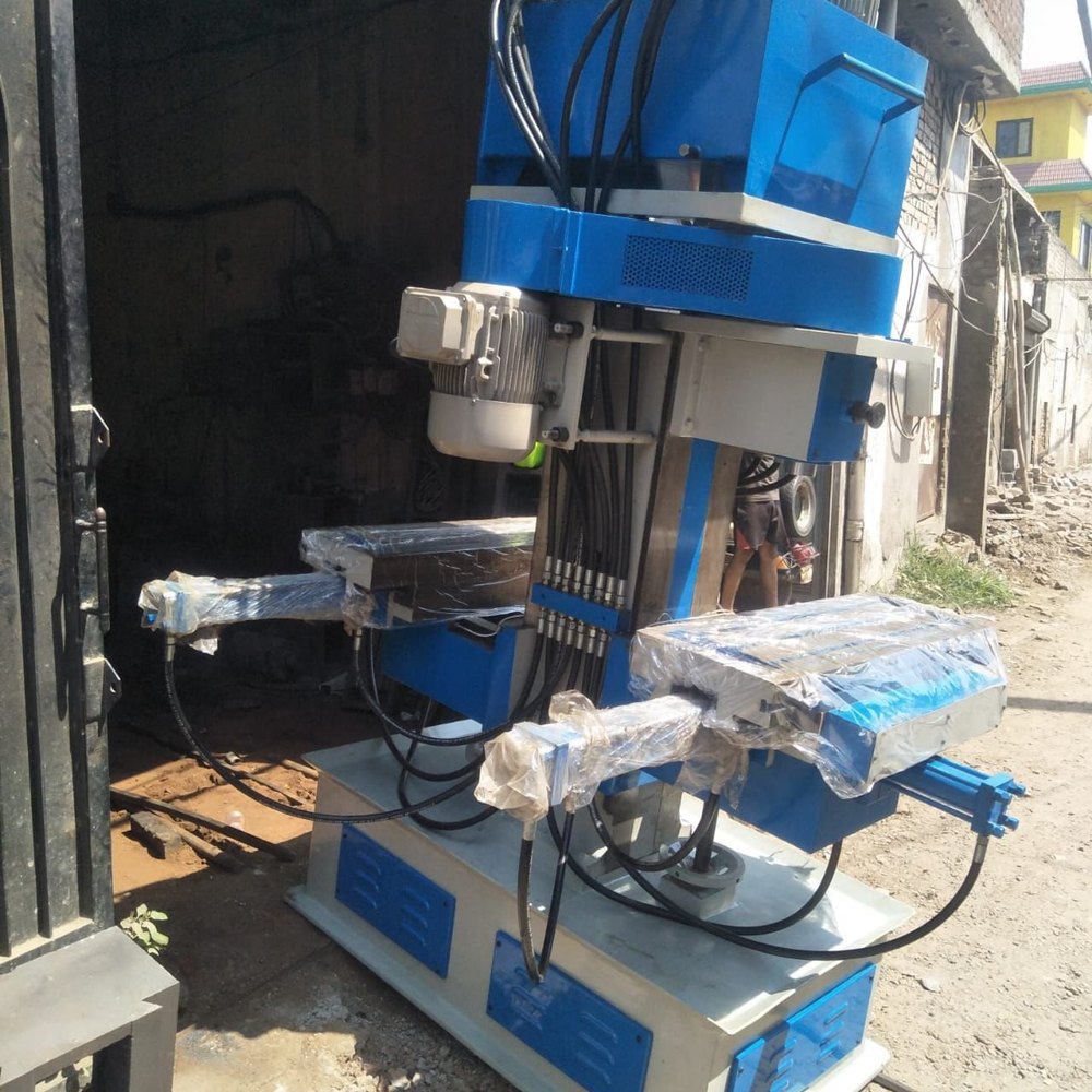 Vertical hydroulic milling machine