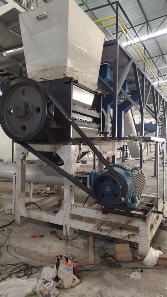 Mild Steel Plastic Pet Bottle Grinder Machine, Capacity: 300kg/Hr To 3000kg/Hr