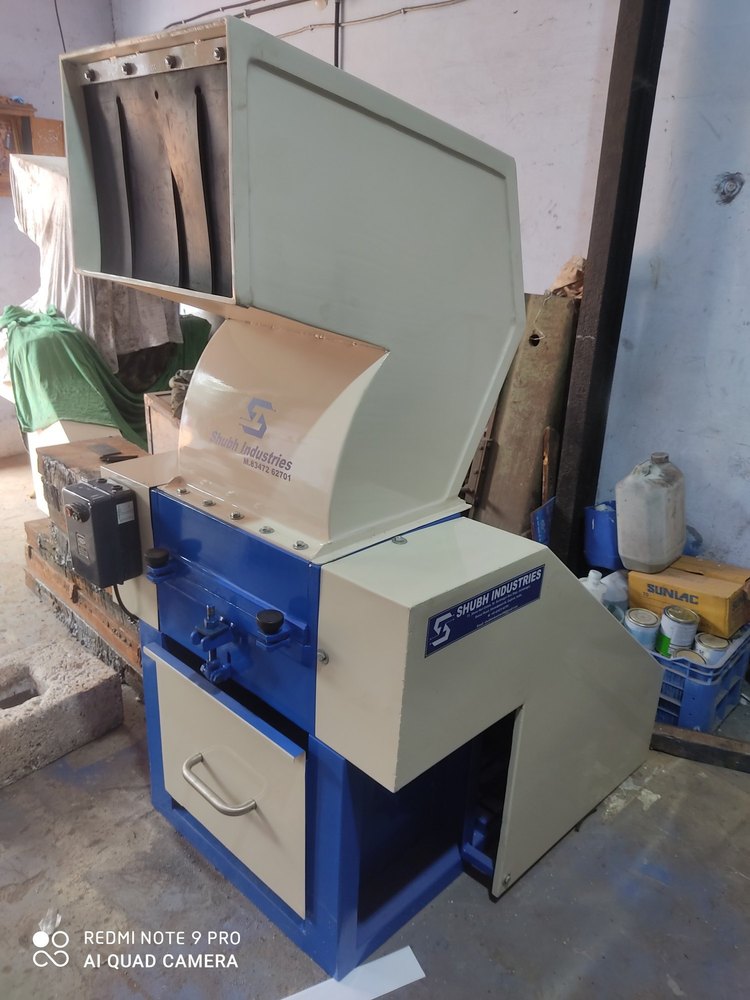 PVC 20 Inch Plastic Scrap Grinder Machine, Blade Size: 15 Nos. ( 9 Rotor + 6 Fix), Capacity: 180 To 190 Kg
