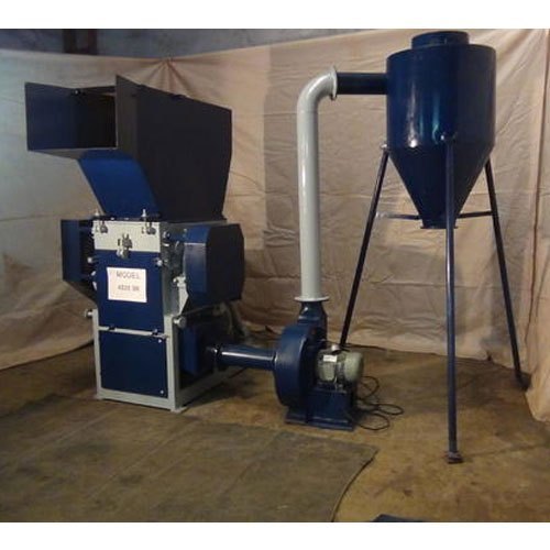 PET Plastic Bottle Grinding Machine, Capacity: 70 - 80 Kg/Hours