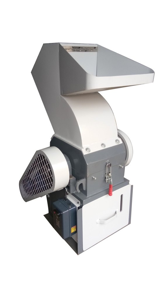 Waste Plastic Scrap Grinder Machine, For Industrial, Blade Size: 300mm