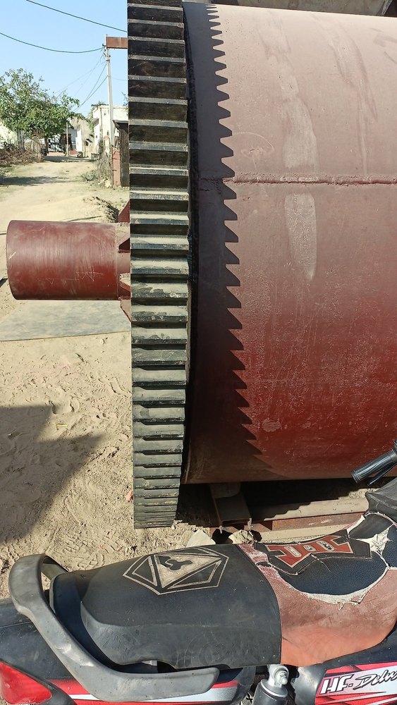 Which Type Mild Steel Ball Mill Grinding, 5tan, Capacity: 100