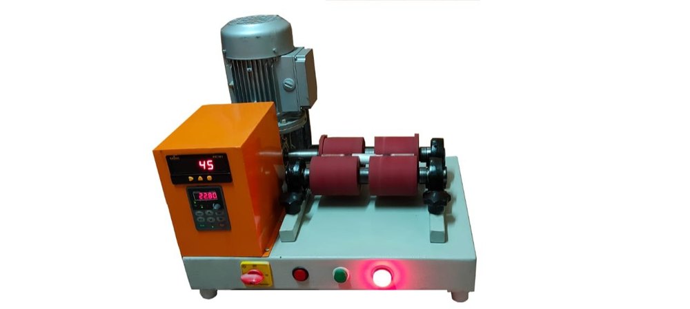 0.5 Hp Or 1 Hp Mild Steel Pot mill/ Jar mill, Capacity: 5 Ltr
