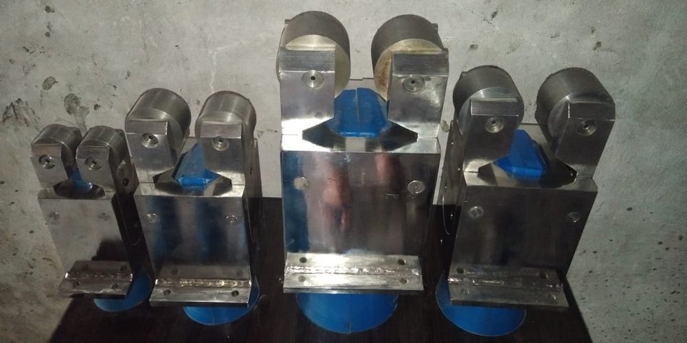 White Stainless Steal Roller Guide Box