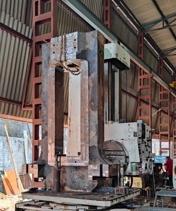 Mill Housing Stand