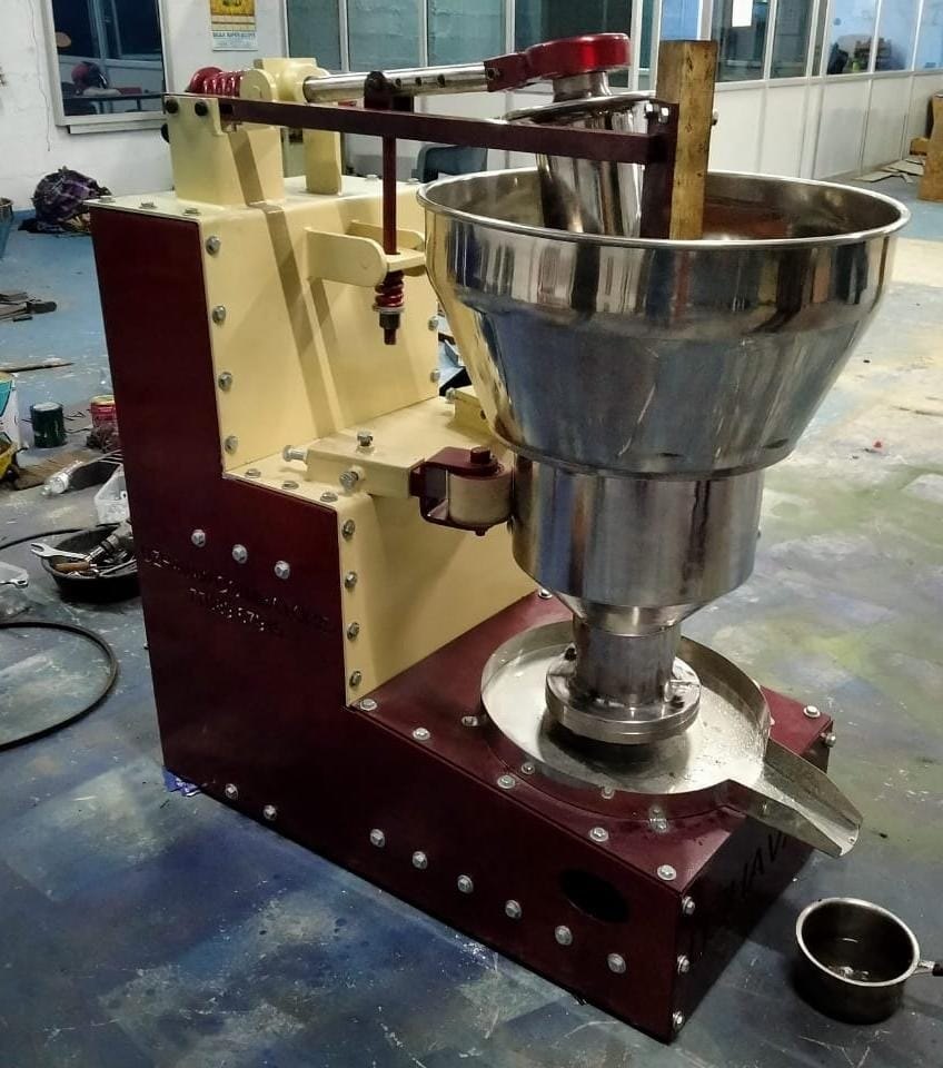 Coconut Oil Extraction Machine, 0-5, Capacity: 30 Kg
