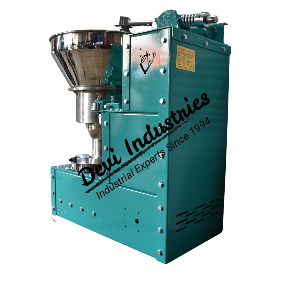 Cold Press Edible Oil Extraction Machine, Capacity: 12-15 Kg/Hour