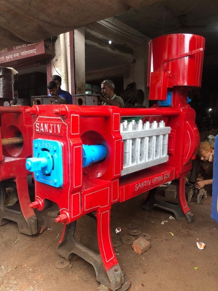 OIL EXPELLER 6 BOLT 27X4.5., Capacity: up to 5 ton/day