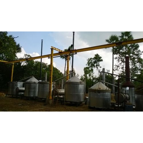 Distillation Plant For Essential Oils, Capacity: 5-20 Ton/day