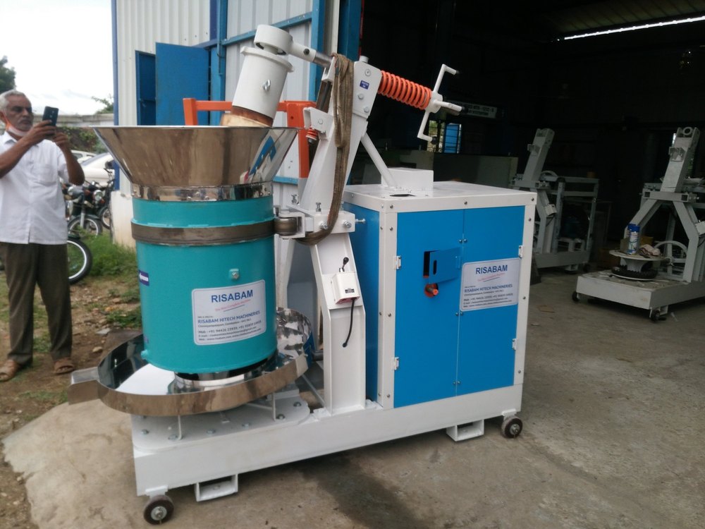 Cold Press Oil Expeller Machine, Capacity: 160-200 Kg/Day