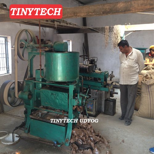 Only 12 Hp Electric Tiny Oil Mill Plant, Automation Grade: Semi-Automatic, Capacity: 3-TPD