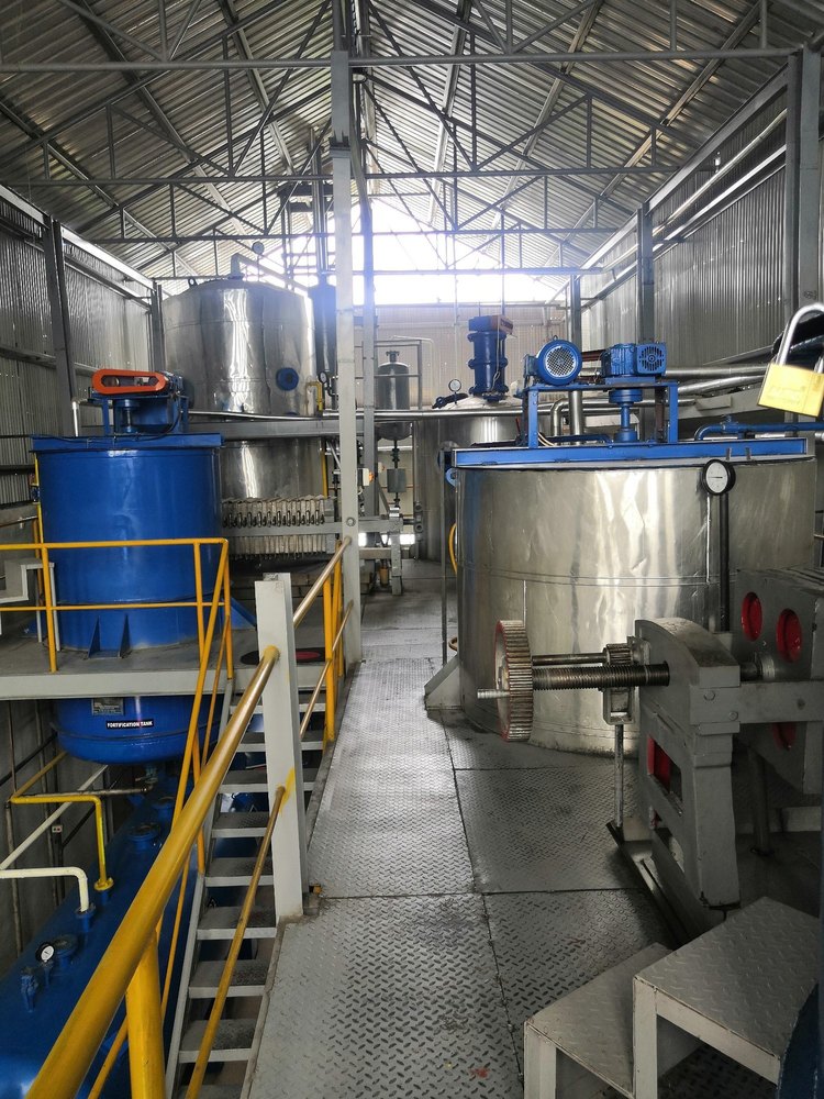Semi-Automatic Ms And Ss Automatic Vegetable Oil Plants, Capacity: 2.5-400 Tonne Per Day , 15-20