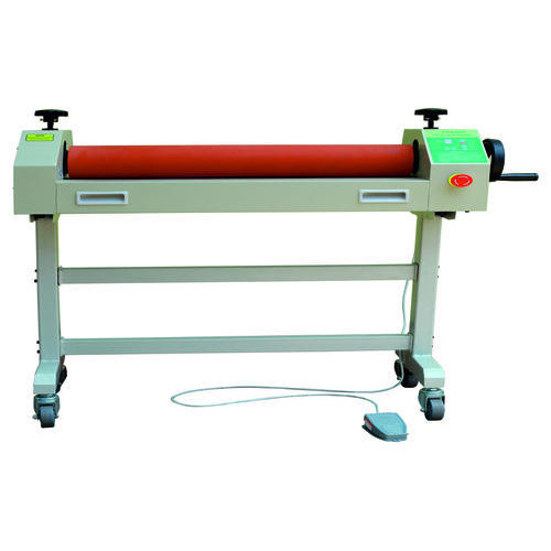 Imported Electric Cold Laminator Photo Lamination Machine 1600mm