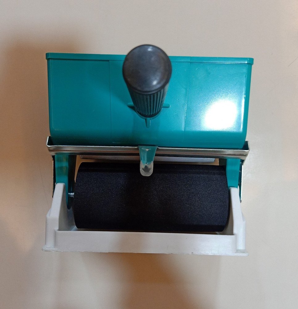 Glue Roller Applicator without lock, Size: 6 Inches