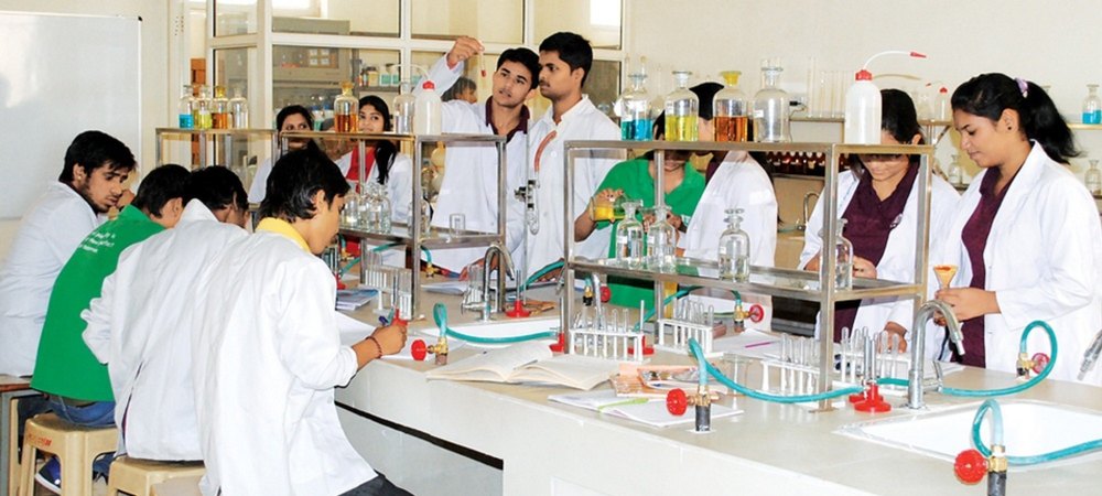 Pharmacy Laboratory Equipment, For College