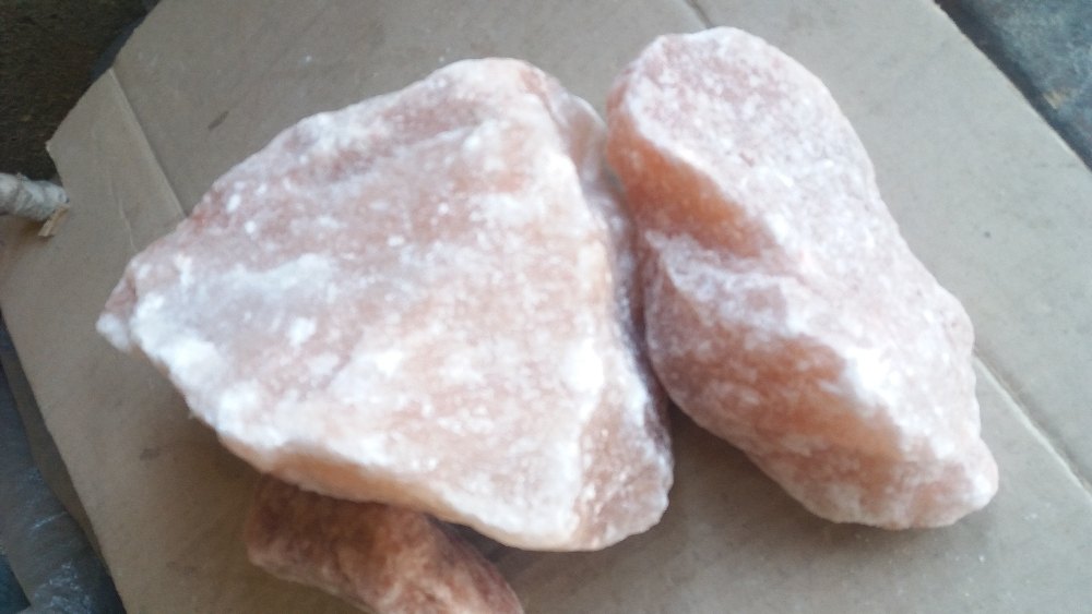 White Crystal Pakistani Rock Salt, 50 kg, Packaging Type: Plastic Bag