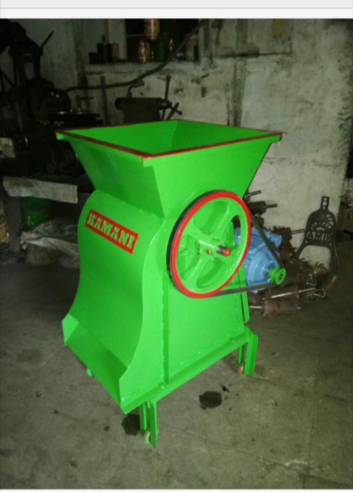 Stainless Steel Ice Crusher, For Commercial, Capacity: Standard