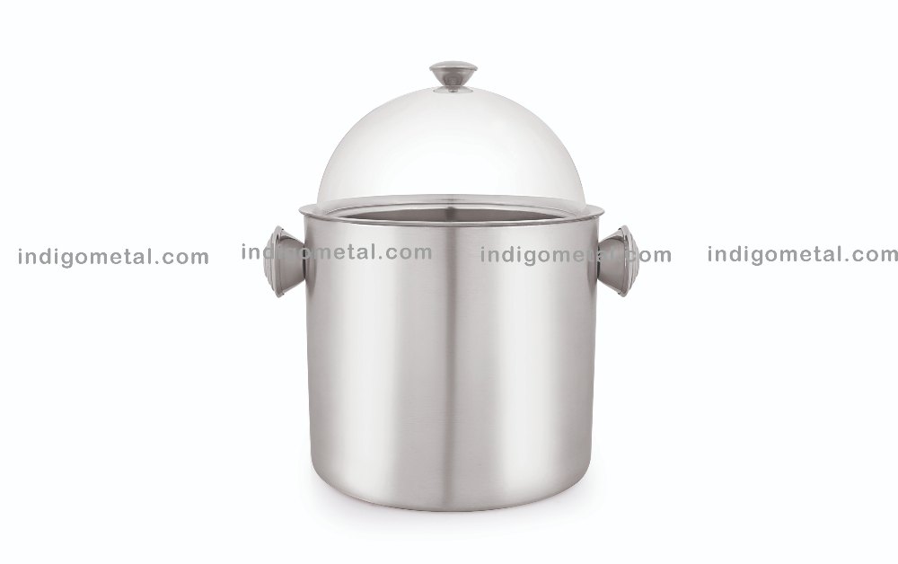 Silver Ice Cream Dispenser - Stainless Steel, Storage Capacity: 5600 ML