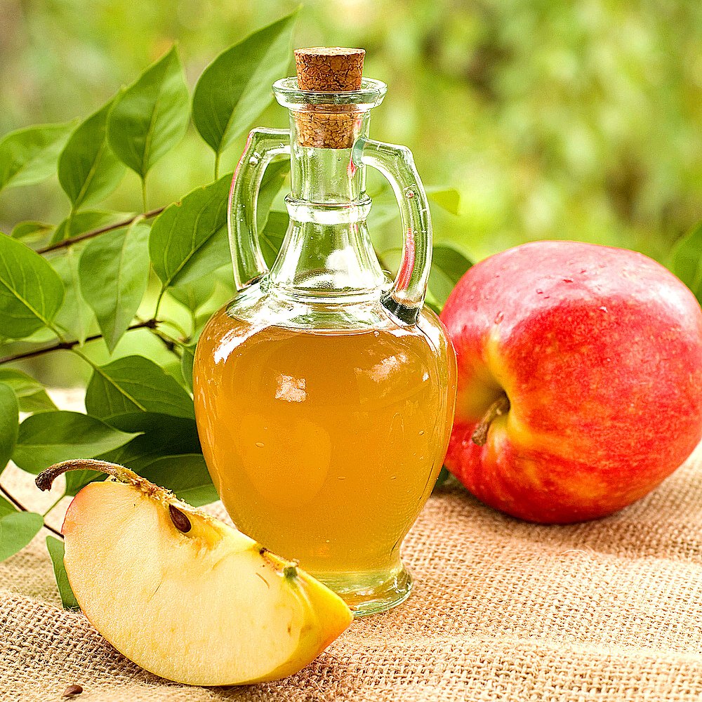 Pyrus Malus Apple Seed Oil, For Cosmetic Use, Pack Size: 1 Liter