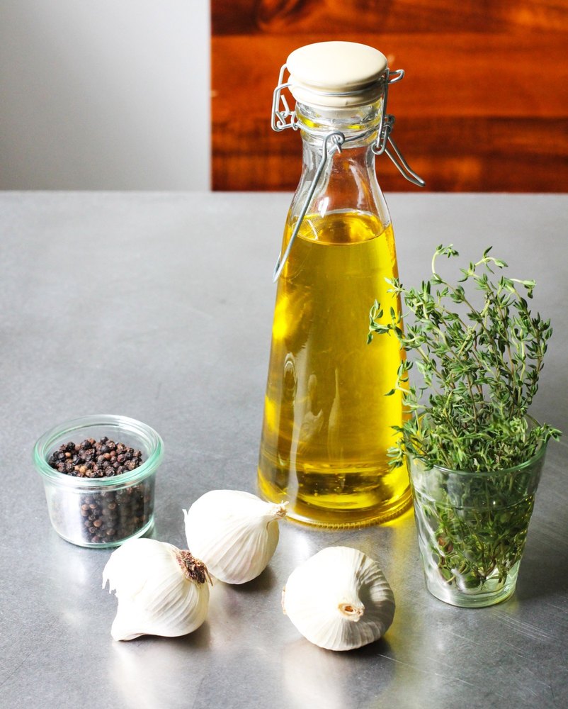 Steam Distilled Organic Garlic Oil, Packaging Type: Plastic Bottle, Packaging Size: 1 litre