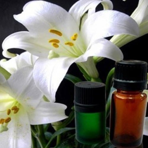 Lilly Oil, For Cosmetic, Packaging Size: 1 Kg