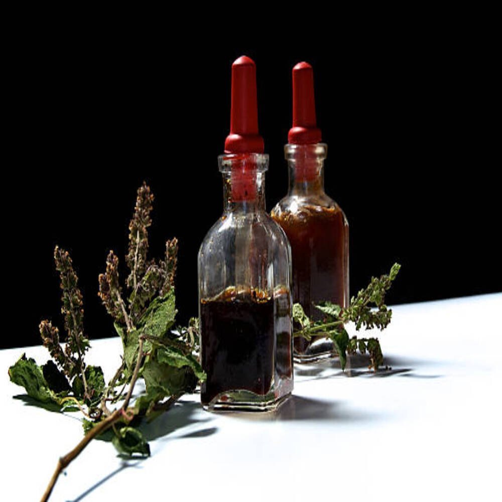 Liquid Melaleuca viridiflora Niaouli Essential Oil