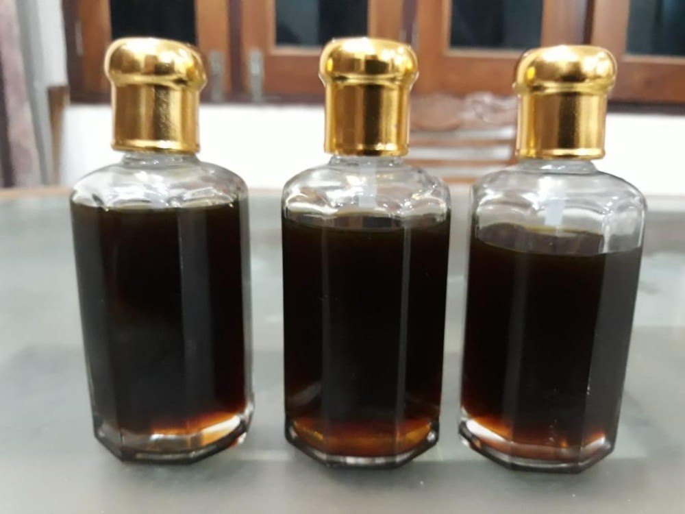 Rose Concentrated Perfume Oil Dahnal Oudh, Packaging Type: Container, Packaging Size: 100ml