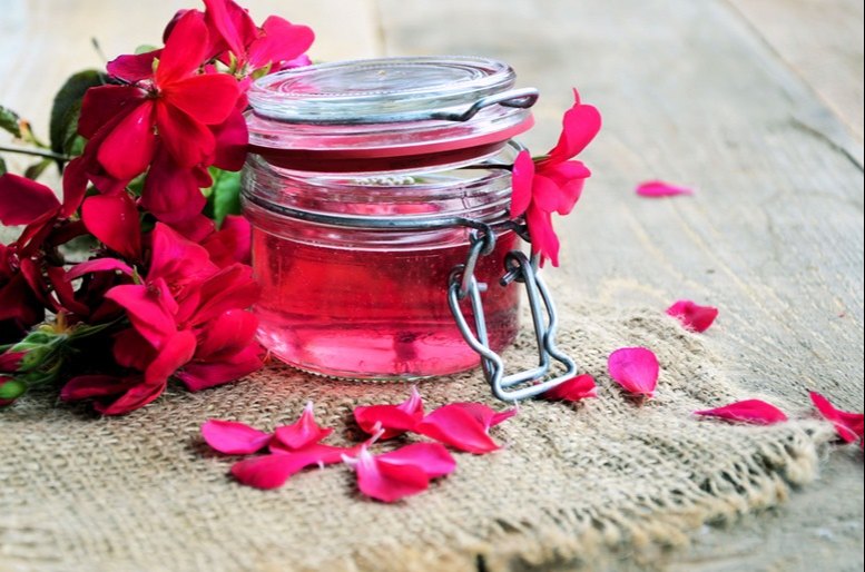Pelargonium Graveolens Rose Geranium Oil