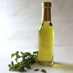 Cassia Oil, Packaging Size: 1 Kg -35 Kg