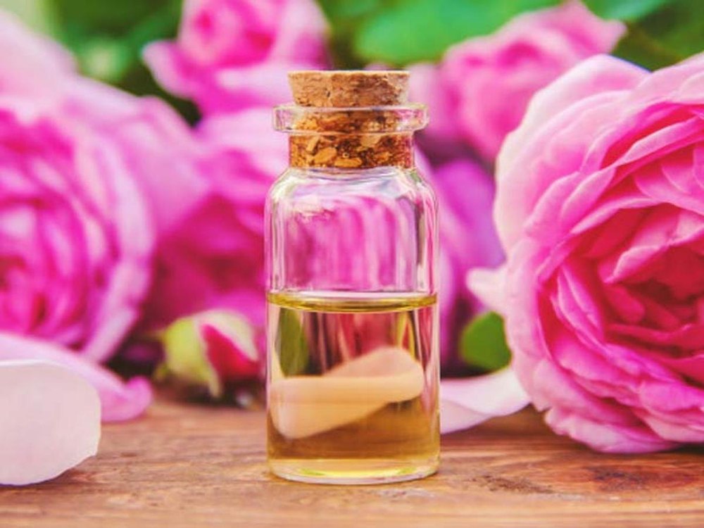 Rose Wood Oil For Cosmetics