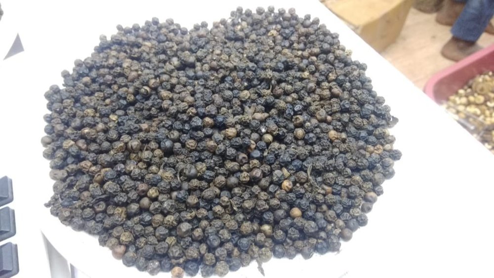 MBU Black Fresh Pepper, Packaging Size: 30, Packaging: Plastic Bag or Polythene