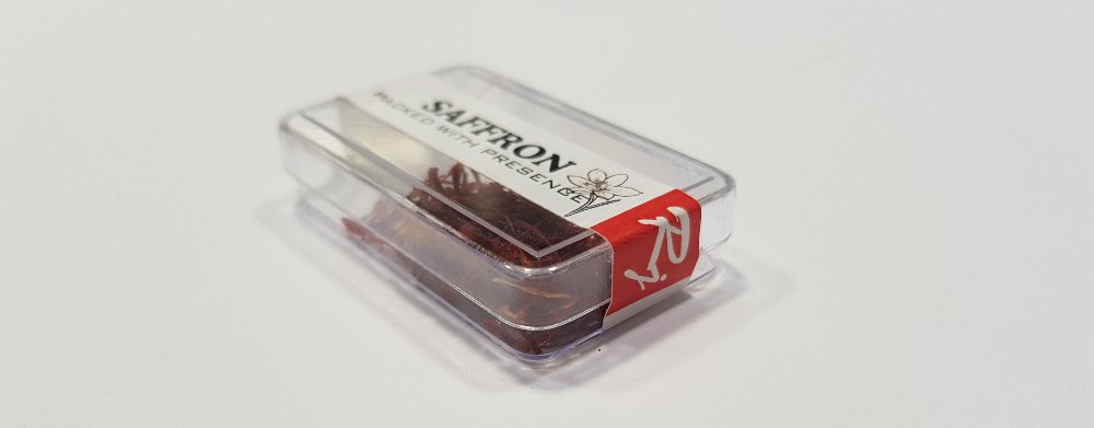 Rajco Red Iranian Saffron, Packaging Size: 10 Gm, Packaging Type: Plastic Box