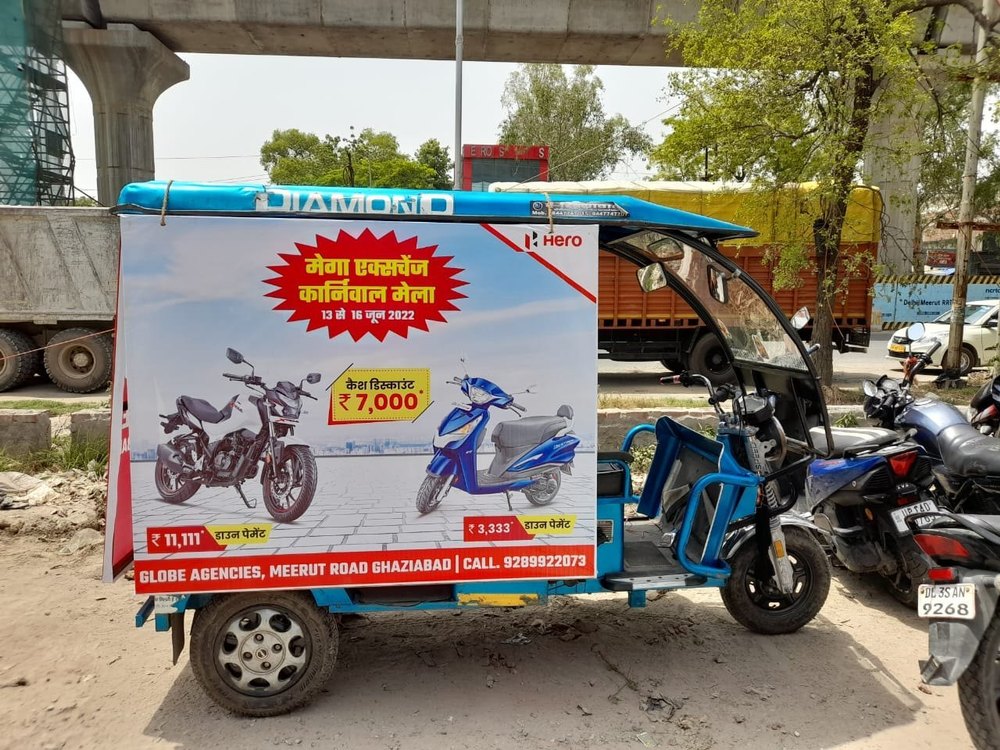 Led Screen Outdoor E -Rickshaw Advertising Services, in North India, Mode Of Advertising: Offline