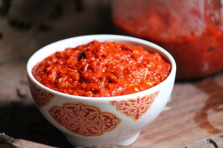 Bulk 12 months Red Chilli Paste Coarse / Fine, Packaging Type: Pouch, Packaging: Retort Pouches
