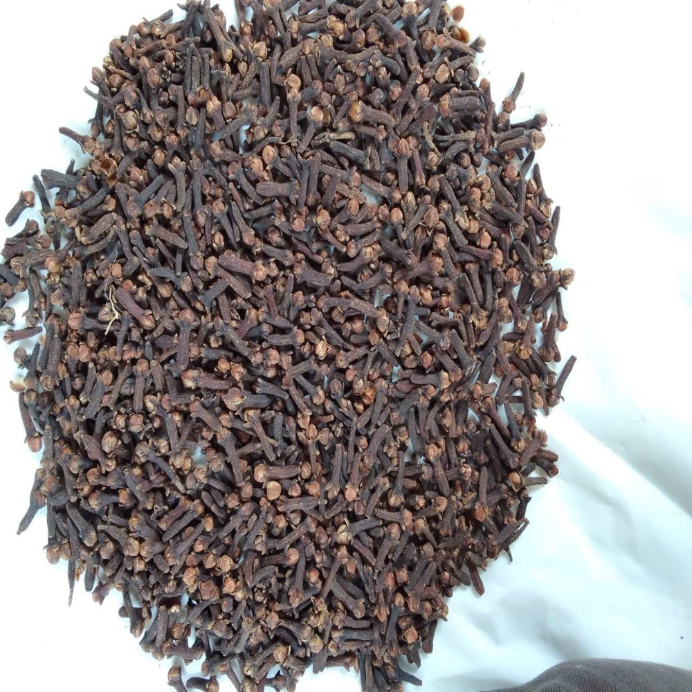 Black Organic Dried Clove