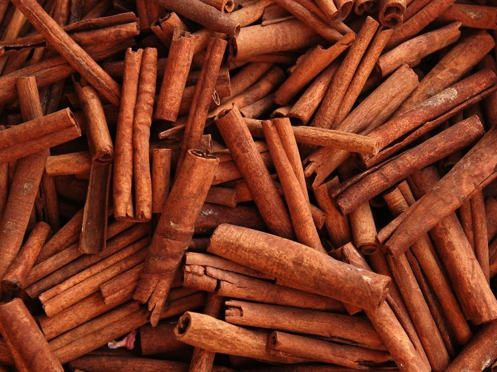 Brown Organic Cinnamon Sticks, Packaging Size: Loose