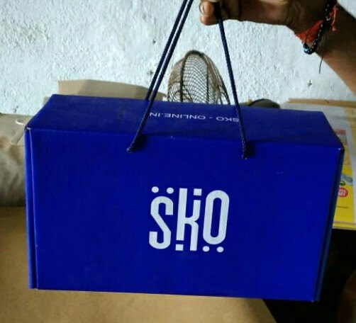 Shoes box, < 5 Kg