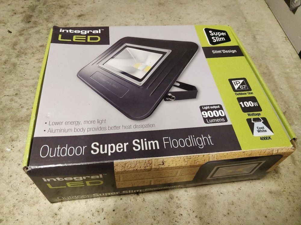 Single Wall 3 Ply Tube Light Packaging Box, 5 - 10 Kg