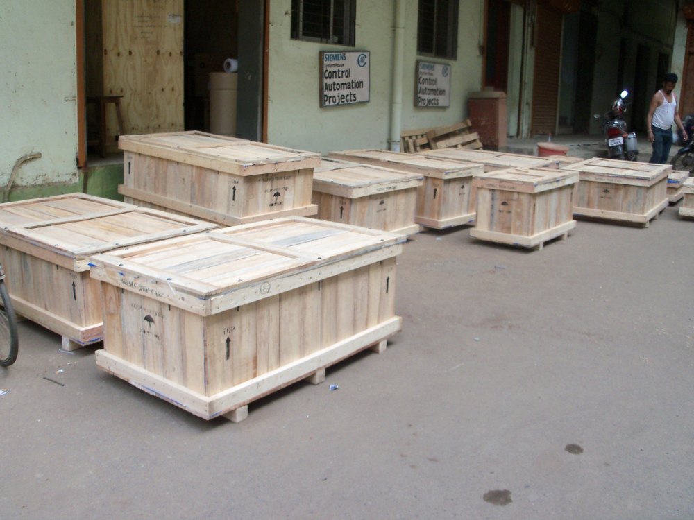 Rectangle Polished Wooden packaging case