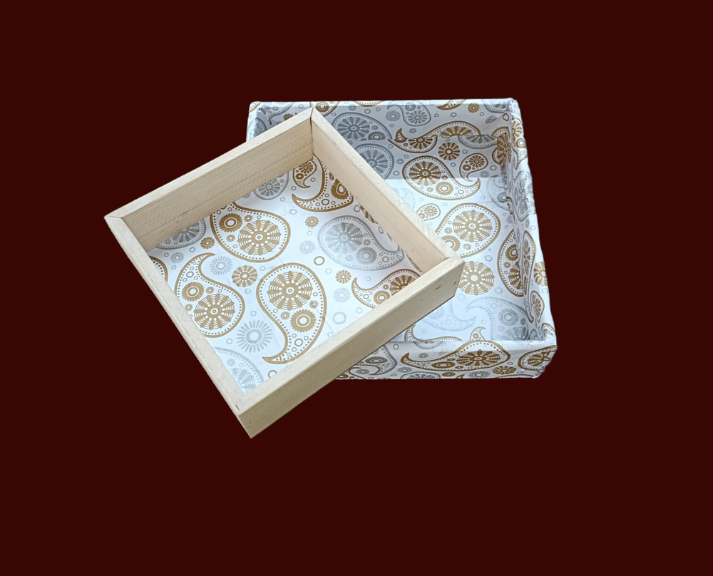 Pine Wood Decorative Trays, Shape: Square, Size: 8X8x1.75