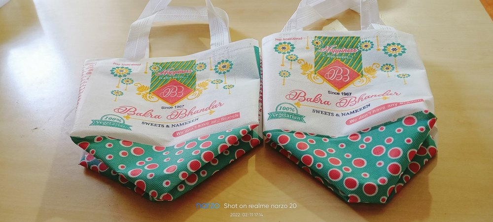Handle Type: Loop Handle Printed Box Non Woven Bag, For Shopping