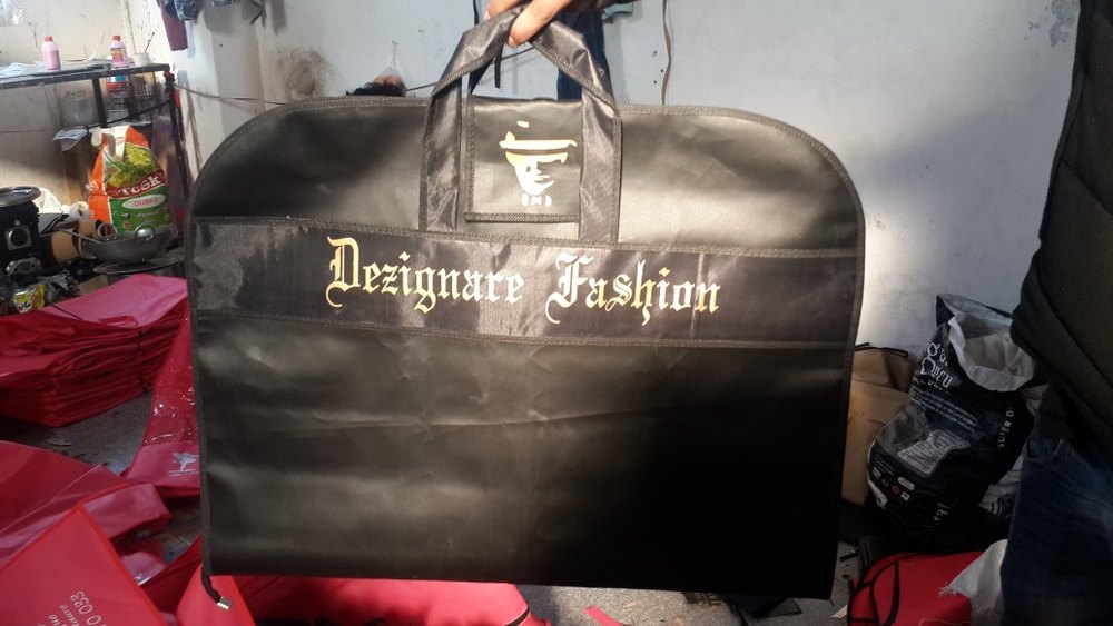 Leather Suit Cover, for Garments, Size/Dimension: 24*38