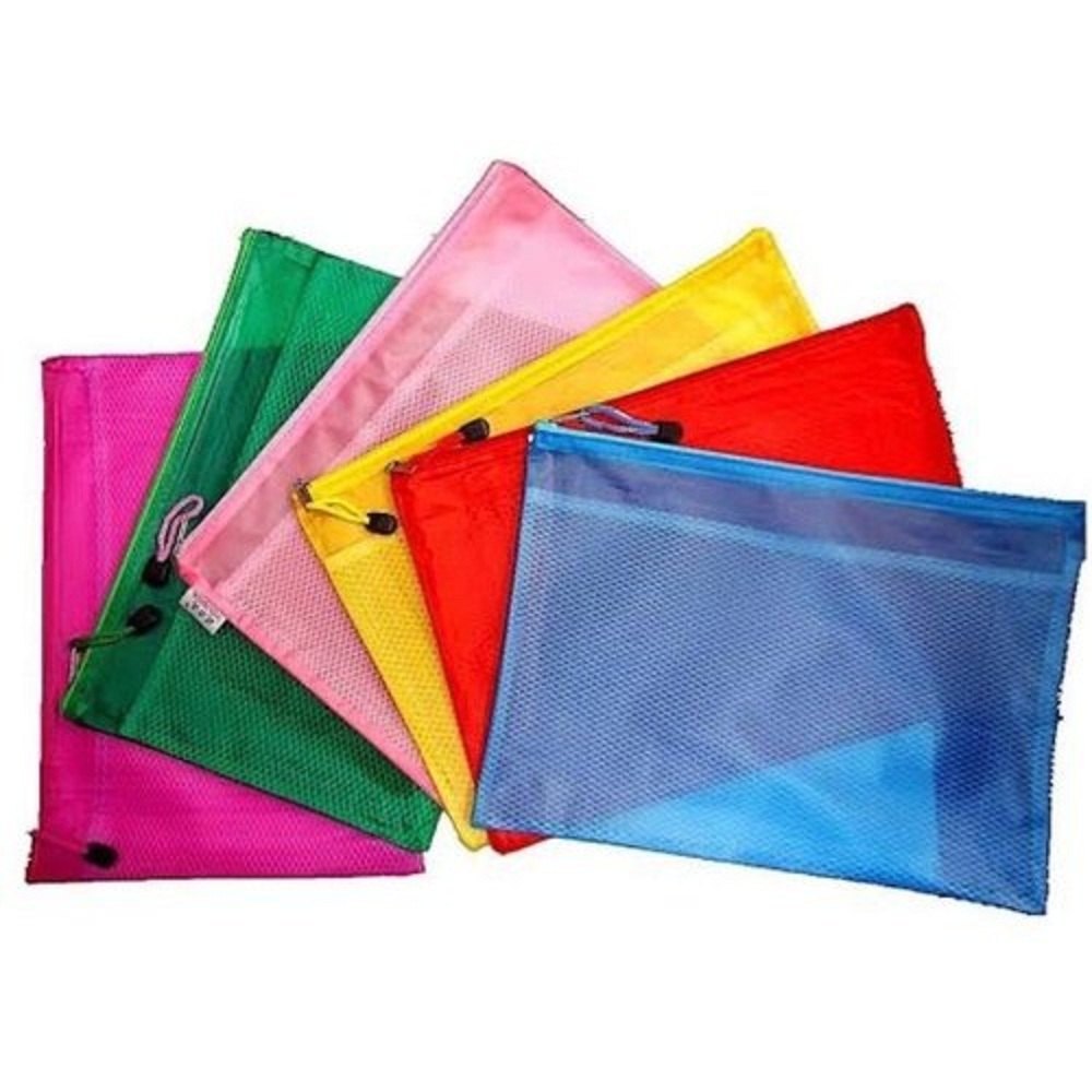 Pouch Pattern: Plain Plastic Zipper Bag, Holding Capacity: 100 g